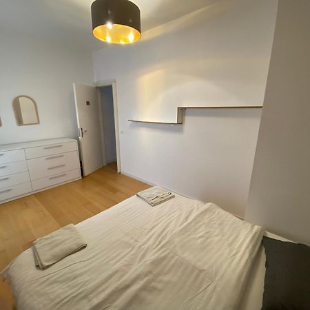 Trip'N'Hostel Chill Zone Тирана Екстер'єр фото